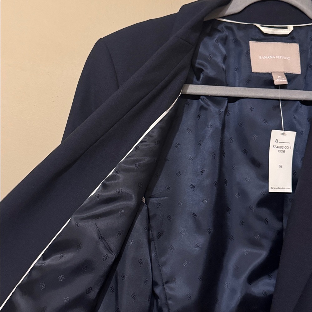 NWT- Banana Republic Refined wool blazer, navy blue, size 16 - Picture 5 of 12